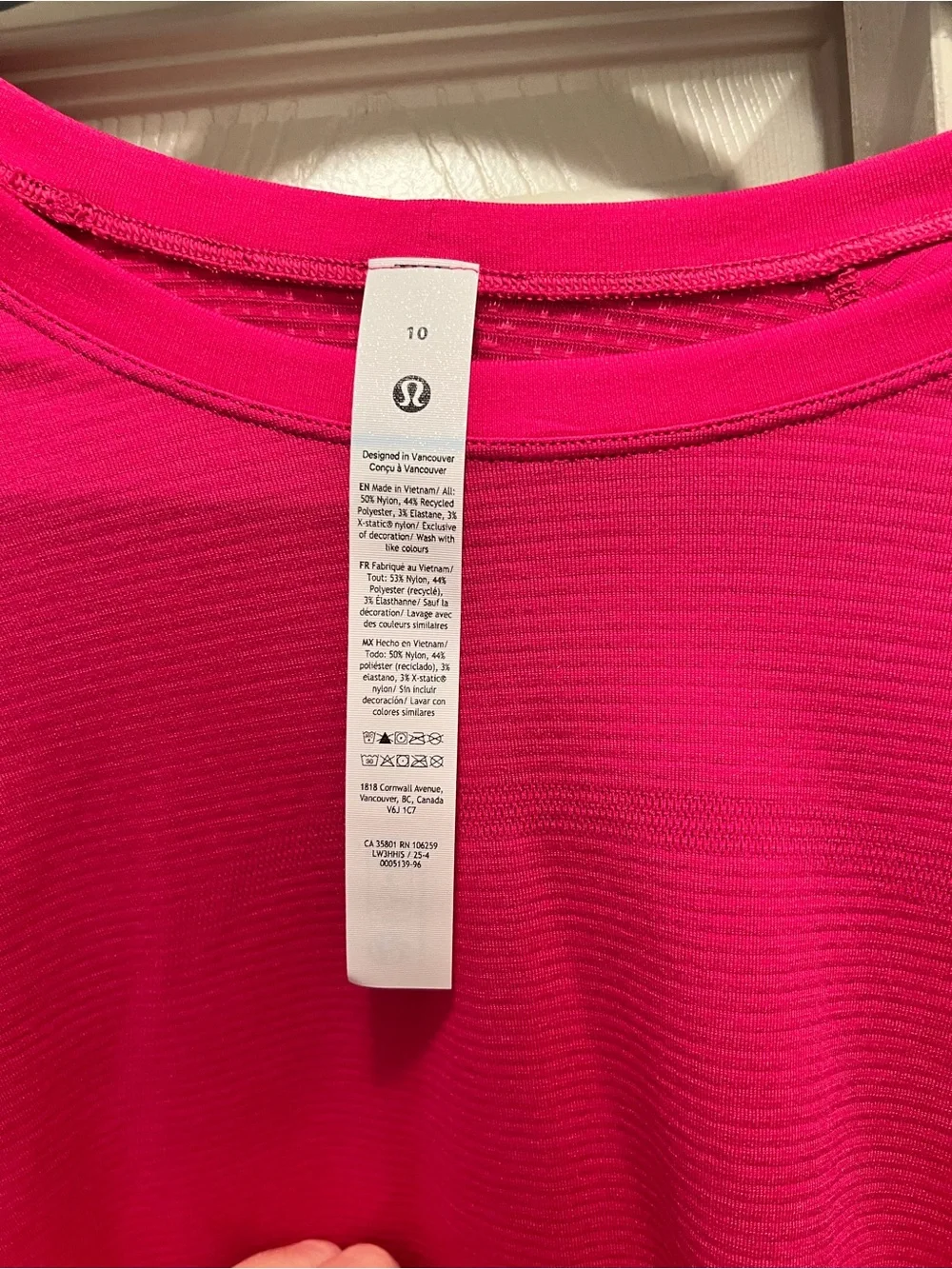 NWT Lululemon women’s swiftly new with tags